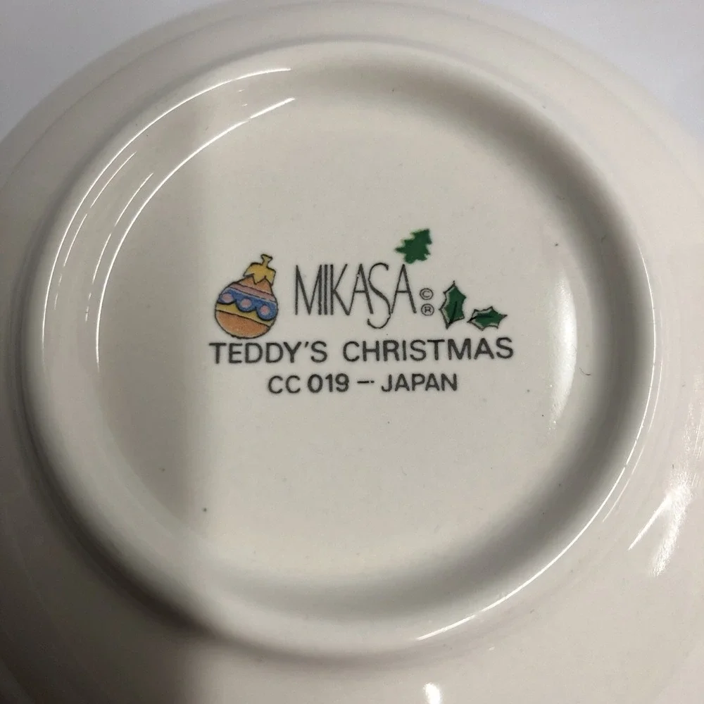 Mikasa Teddy's Christmas CC019 Candy Nut‎ Snack Dish Bowl 5.25 x 2.25